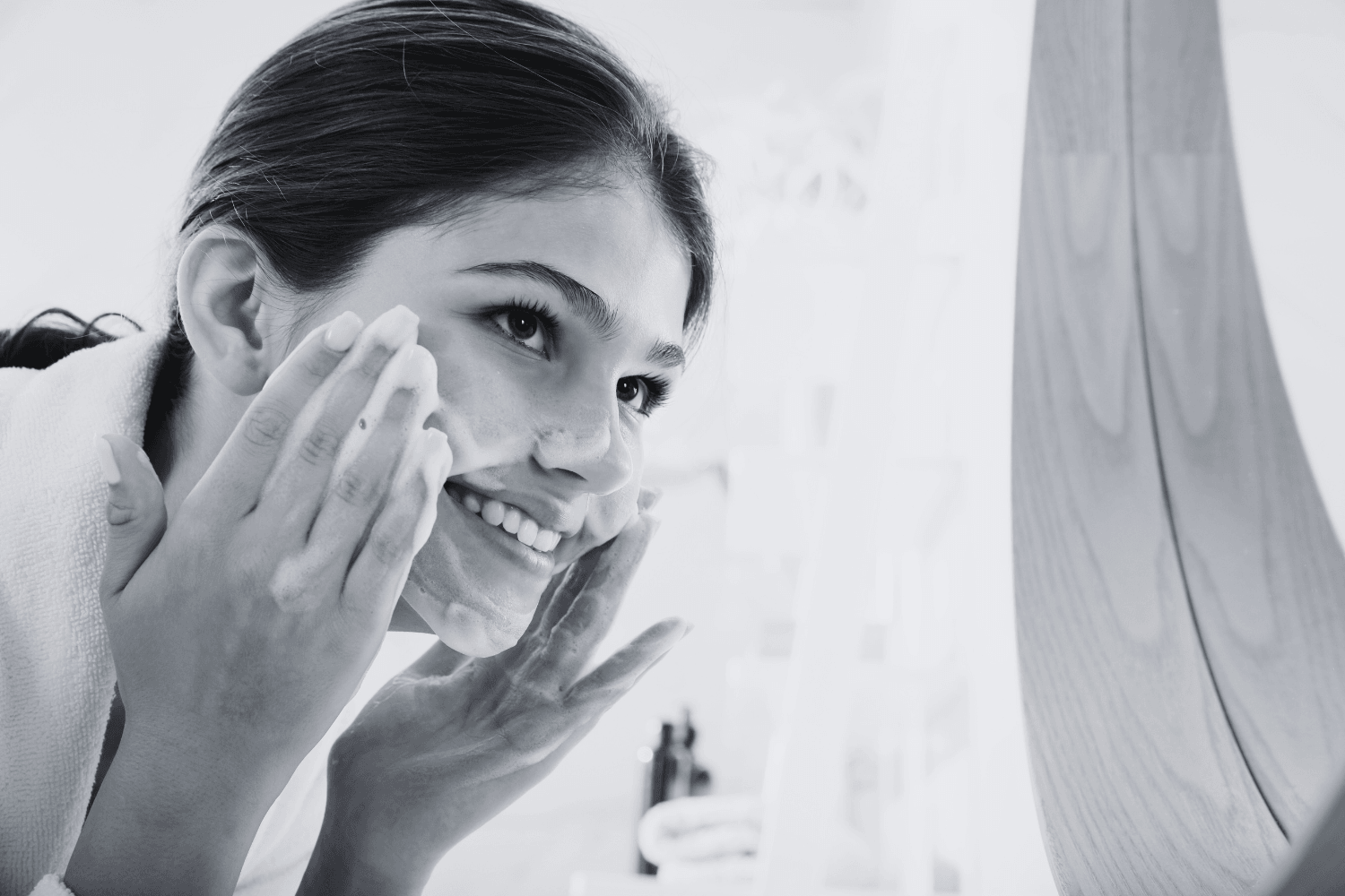 What Are the Back to School Essential Skincare Tips for Teenagers Who Use Makeup? - Age To Perfection