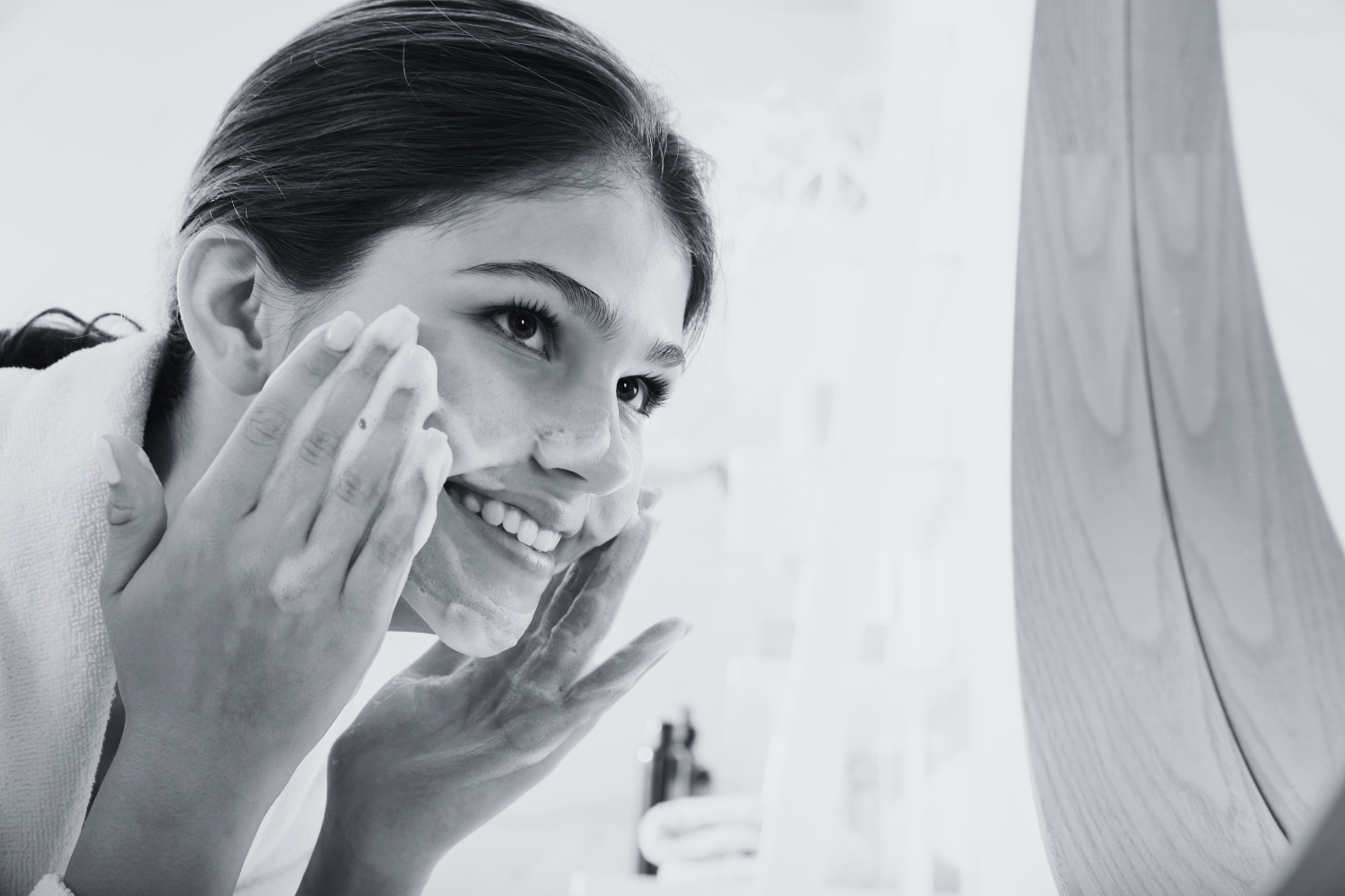 What Are the Back to School Essential Skincare Tips for Teenagers Who Use Makeup?